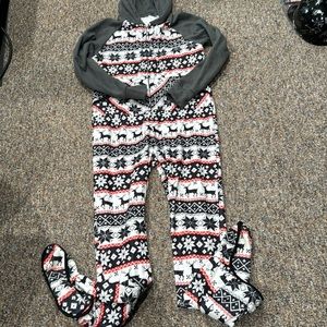 NWT PatPat Christmas holiday onesie feetie hoodie Jammie’s  pajamas pjs